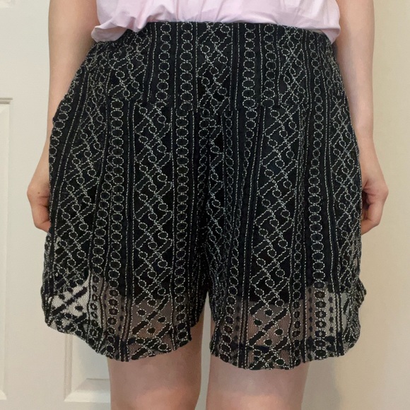 Korean black and white Elastic Skorts - Picture 5 of 6